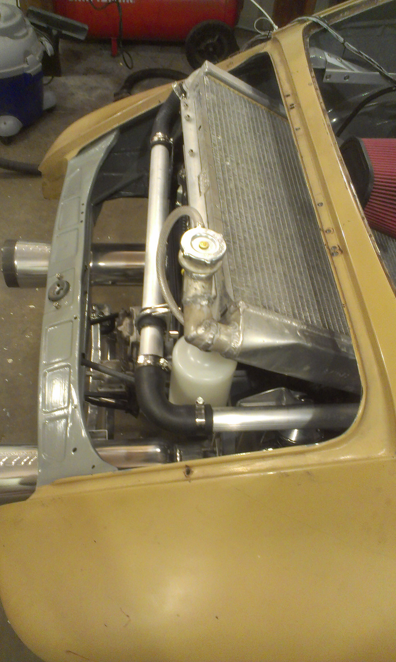 The cooling assembly that pops out from the trunk of the car.